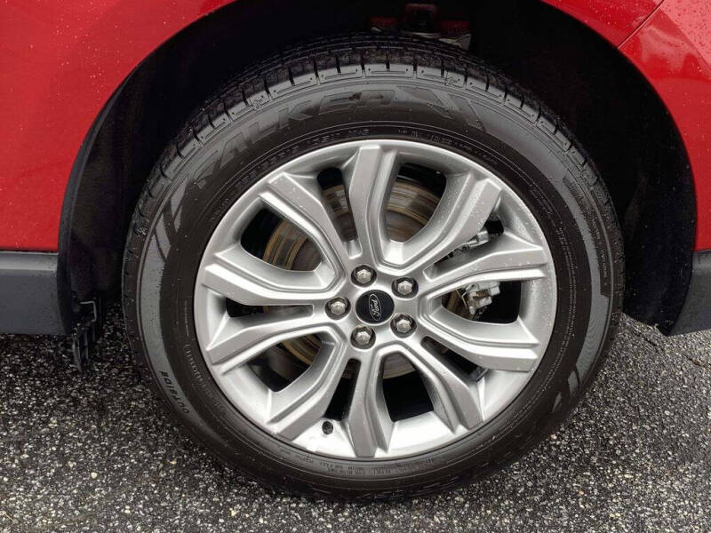 2024 Ford Edge Titanium