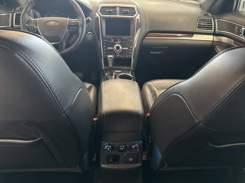 2018 Ford Explorer Platinum