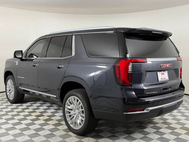 2025 GMC Yukon Elevation