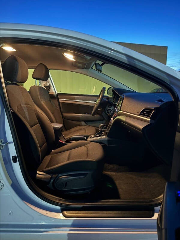 2020 Hyundai Elantra SEL