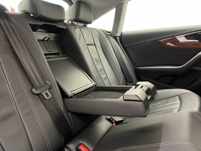 2022 Audi A5 Sportback quattro Premium 40 TFSI