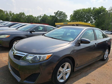 2014 Toyota Camry for sale at Space & Rocket Auto Sales in Meridianville AL