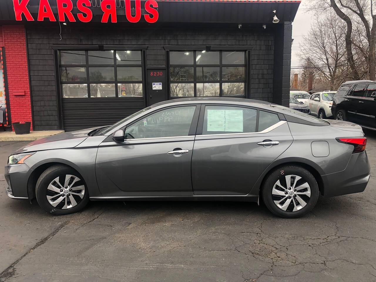 2023 Nissan Altima for sale at Kars R Us in Dearborn Heights, MI