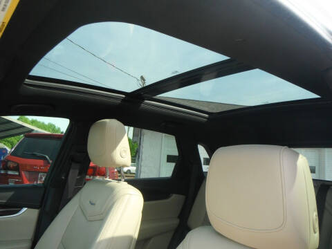 2017 Cadillac XT5 Premium Luxury