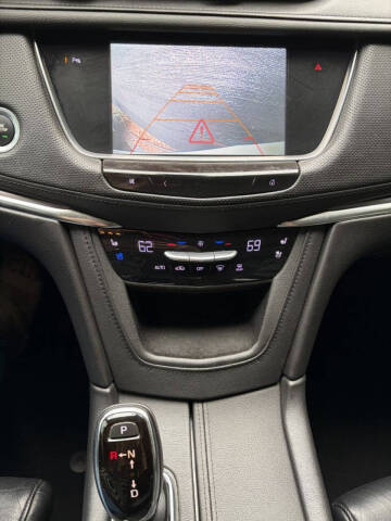 2017 Cadillac XT5 Premium Luxury
