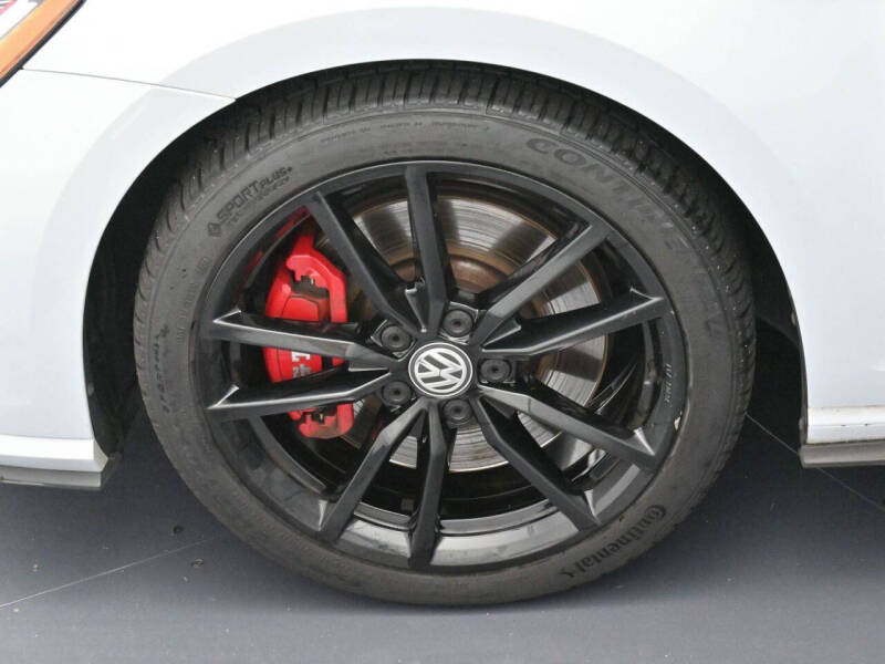 2021 Volkswagen Golf GTI Autobahn