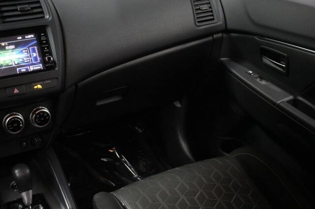 2023 Mitsubishi Outlander Sport ES