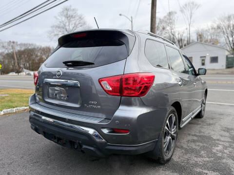 2017 Nissan Pathfinder Platinum