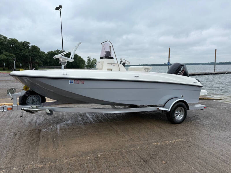 2019 Bayliner Element F18