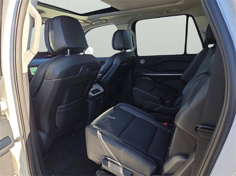 2025 Lincoln Navigator L Reserve