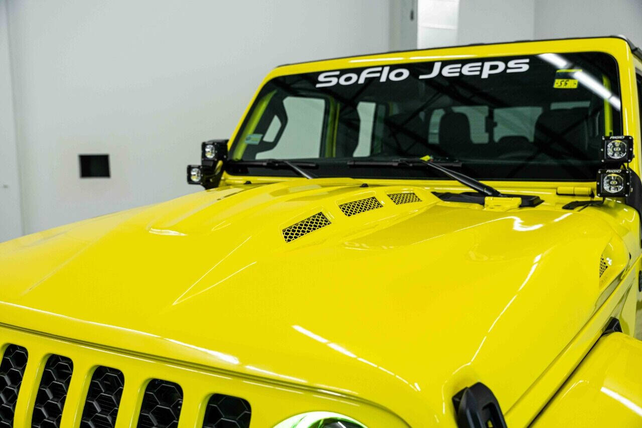 2023 JEEP Gladiator Pickup - $65,995