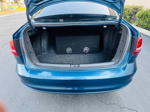 2016 Volkswagen Jetta