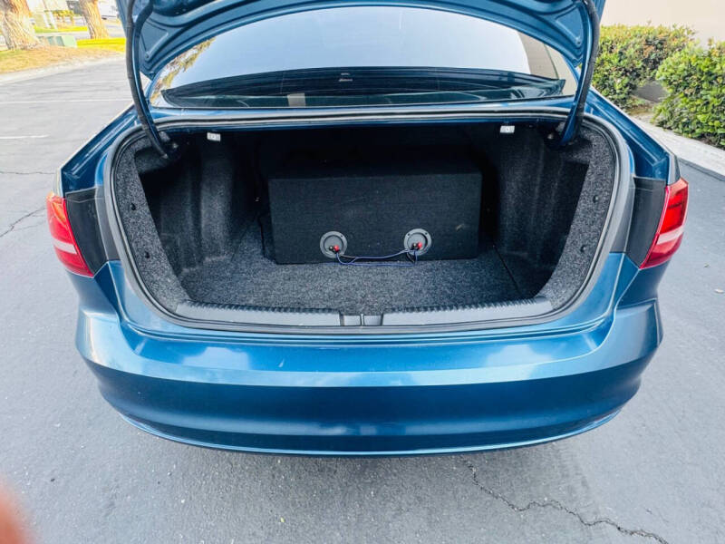 2016 Volkswagen Jetta