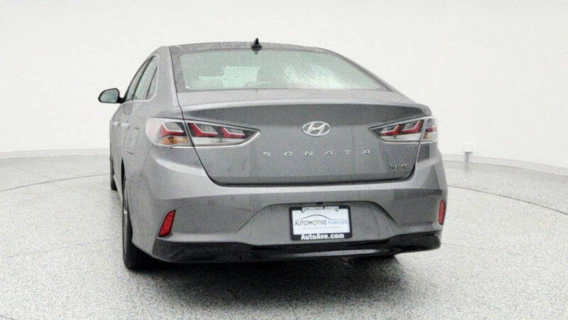 2018 Hyundai Sonata Hybrid