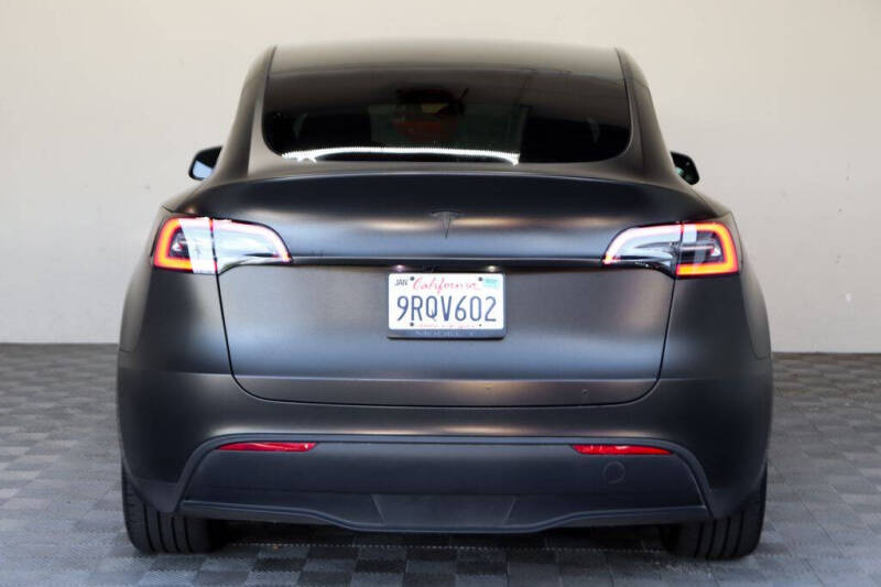 2025 Tesla Model Y Long Range