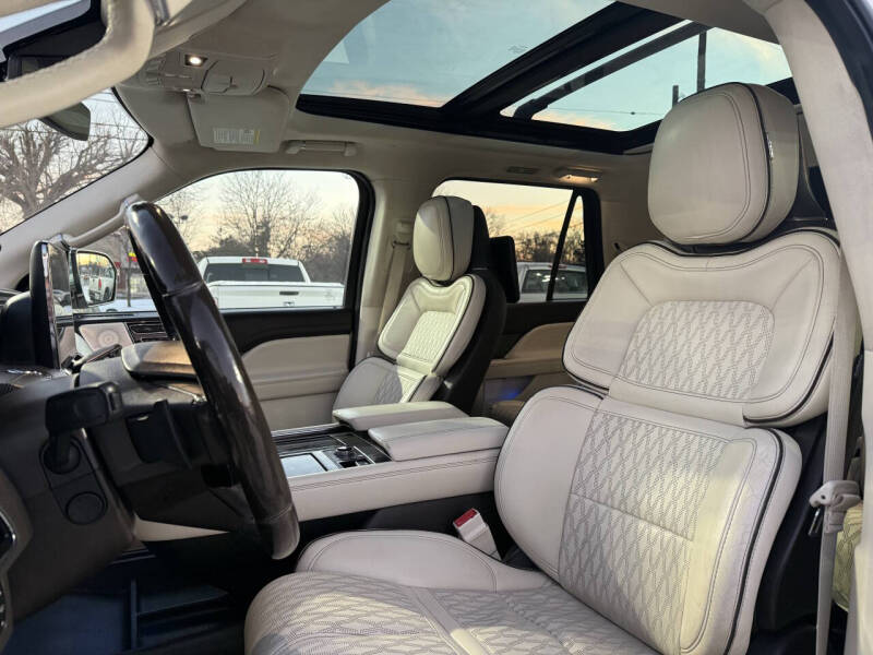 2019 Lincoln Navigator L Black Label