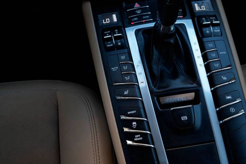 2020 Porsche Macan