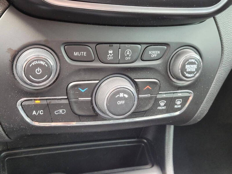 2020 Jeep Cherokee Latitude