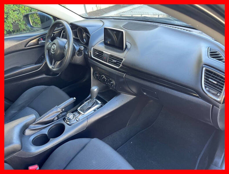 2016 Mazda MAZDA3 i Sport