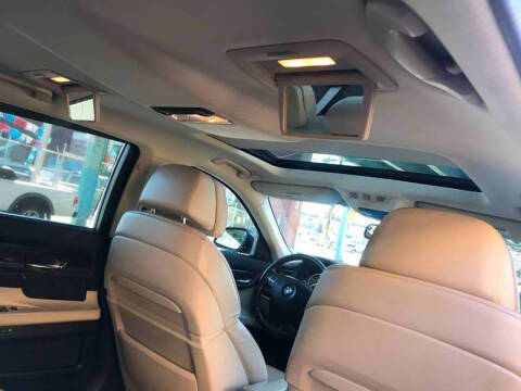 2011 BMW 7 Series 750Li xDrive