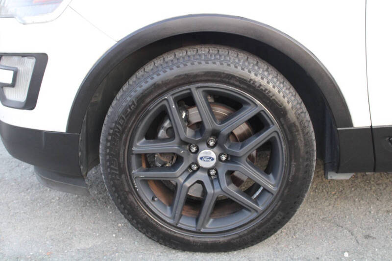 2016 Ford Explorer Sport