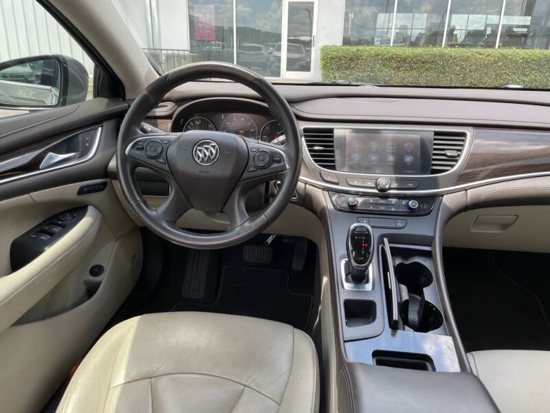 2017 Buick LaCrosse Essence