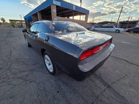 2014 Dodge Challenger SXT