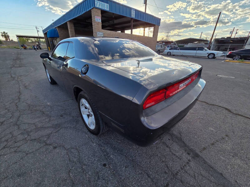 2014 Dodge Challenger SXT