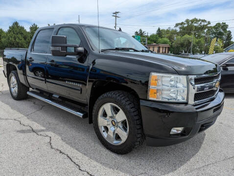2011 Chevrolet Silverado 1500 for sale at AutoMax Used Cars of Toledo in Oregon OH