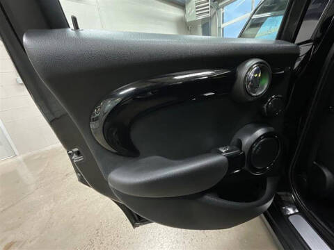 2016 MINI Hardtop 4 Door Cooper
