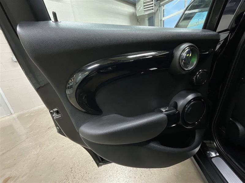 2016 MINI Hardtop 4 Door Cooper