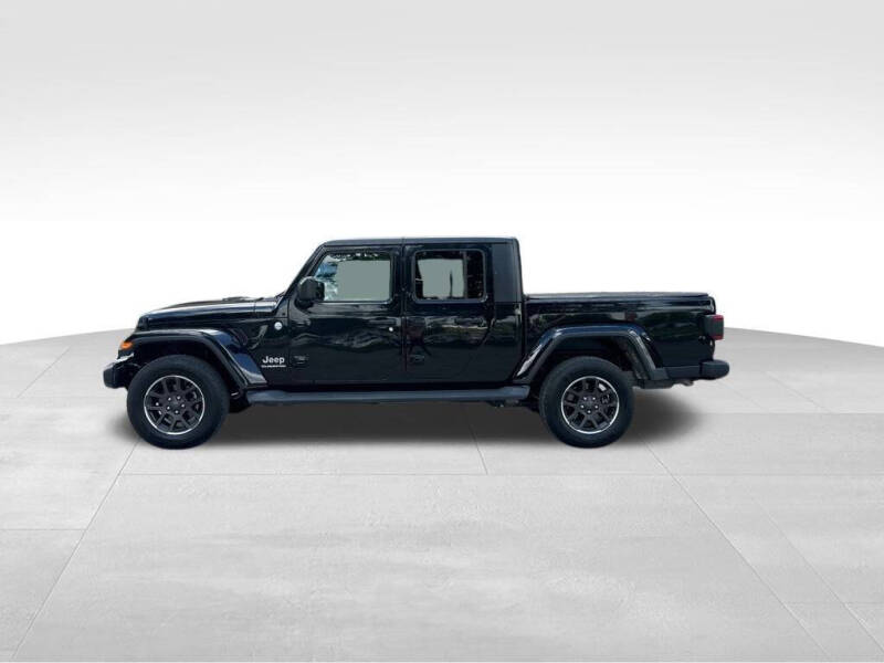 Used 2020 Jeep Gladiator Overland with VIN 1C6HJTFG9LL112151 for sale in Maysville, KY