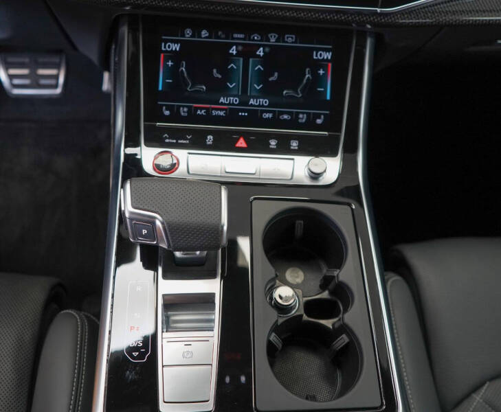 2023 Audi SQ8 4.0T quattro Premium Plus