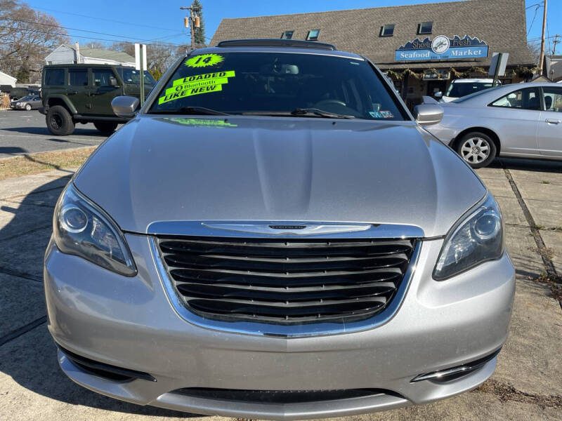 2014 Chrysler 200 Limited photo 2