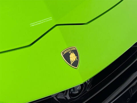 2024 Lamborghini Urus S