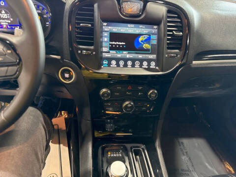 2023 Chrysler 300 S V6