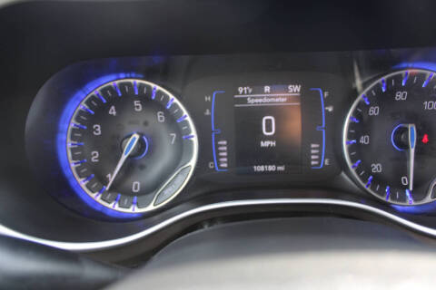 2022 Chrysler Voyager LX