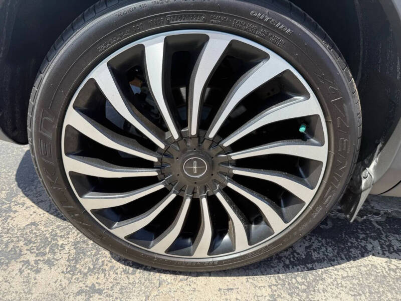 2019 Lincoln Nautilus Black Label