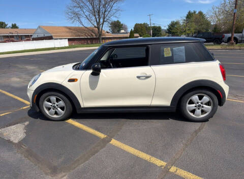 2017 MINI Hardtop 2 Door Cooper