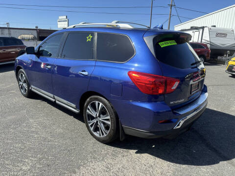 2020 Nissan Pathfinder Platinum