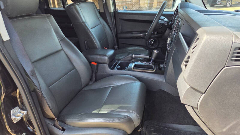 2010 Jeep Commander Sport