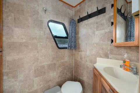 2000 FUN COUNTRY HOUSE BOAT