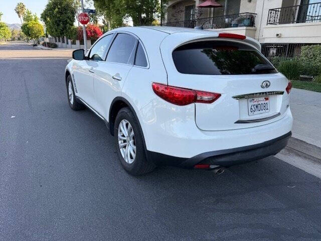 2011 Infiniti FX35
