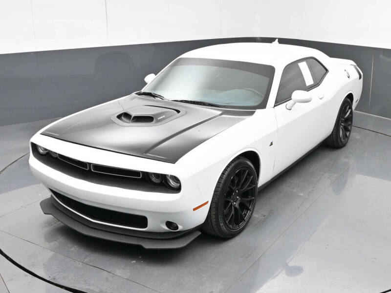 2017 Dodge Challenger R/T Plus
