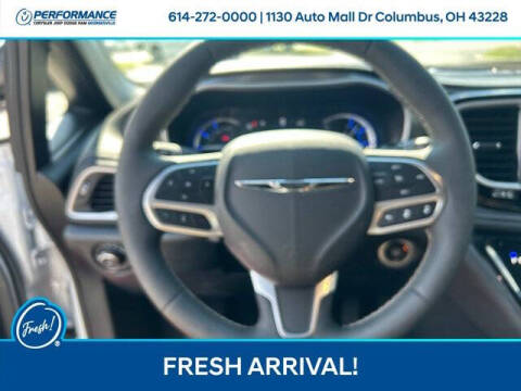 2026 Chrysler Pacifica Plug-In Hybrid Select