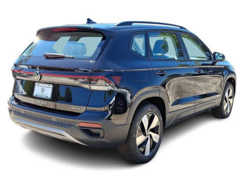 2025 Volkswagen Taos S 4Motion