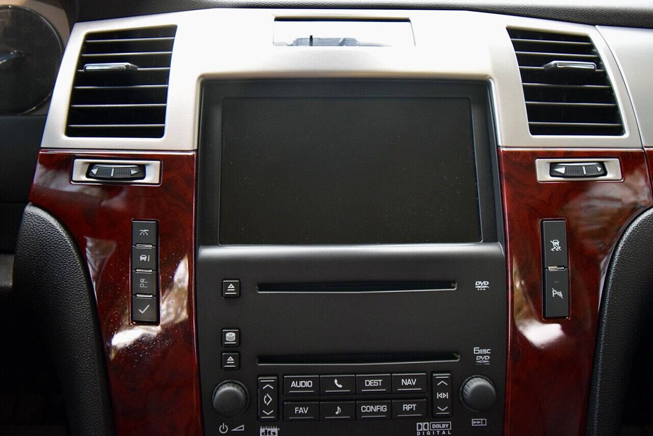 2007 Cadillac Escalade EXT 31