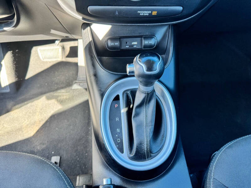 2017 Kia Soul +