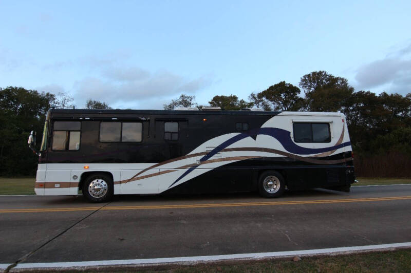 1997 FORETRAVEL U295