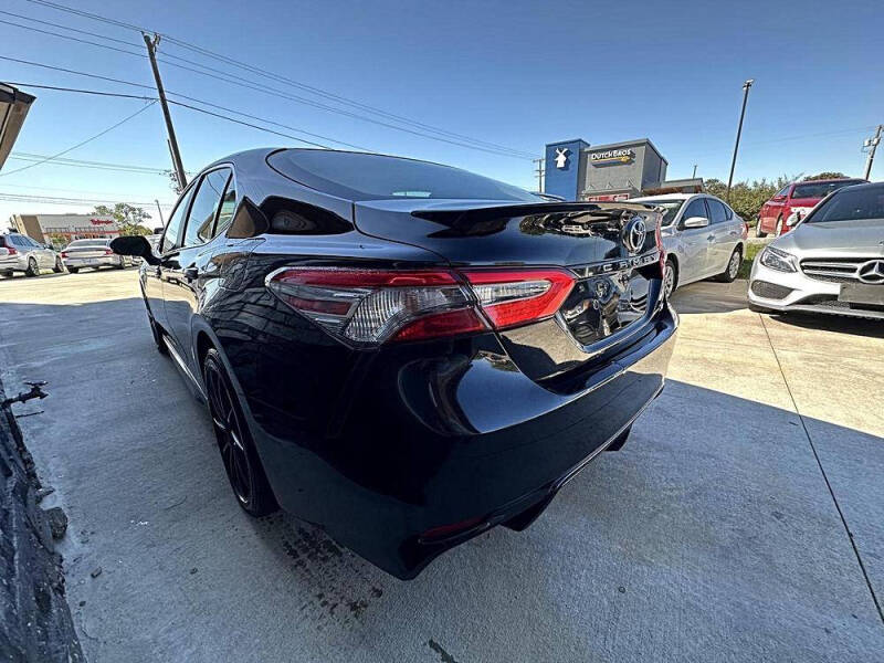 2018 Toyota Camry SE